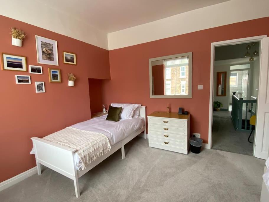 Sea Biscuit Cottage, Scarborough Esterno foto